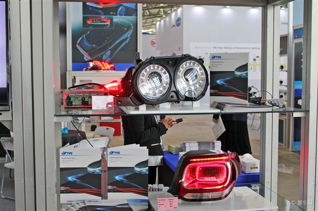 第一届上海国际汽车灯具展览会在上海举办